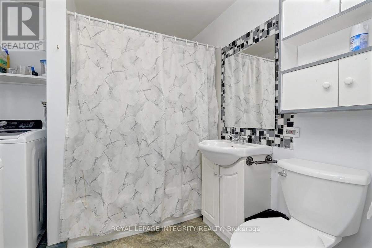 












865 CON 10 CONCESSION

,
Lanark Highlands,




Ontario
K0G1M0

