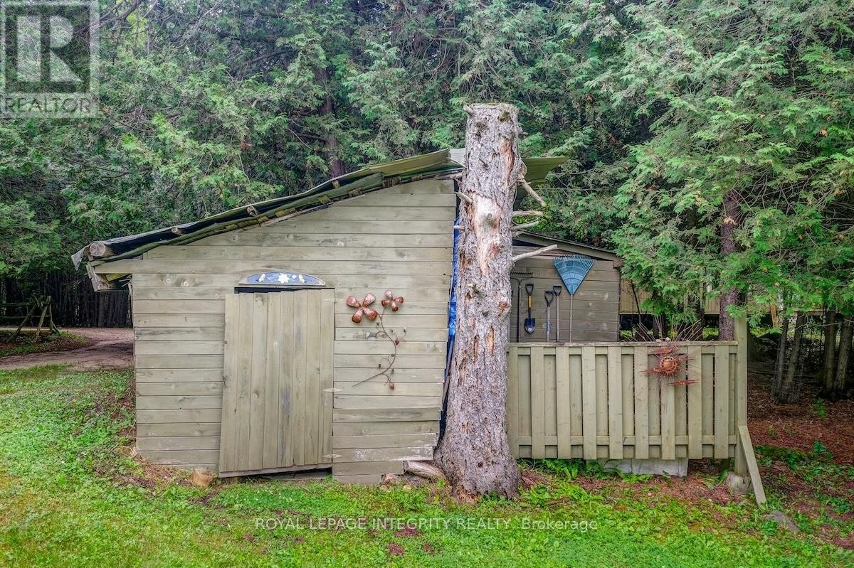 












865 CON 10 CONCESSION

,
Lanark Highlands,




Ontario
K0G1M0

