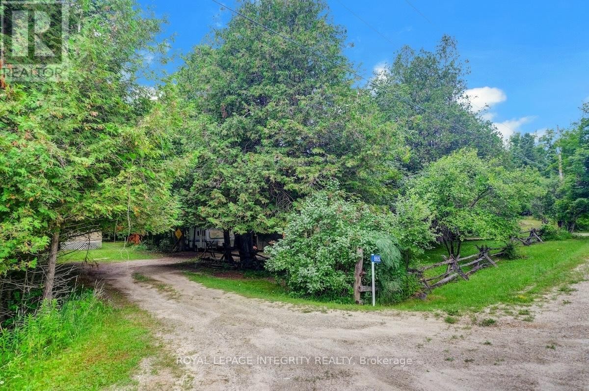 












865 CON 10 CONCESSION

,
Lanark Highlands,




Ontario
K0G1M0

