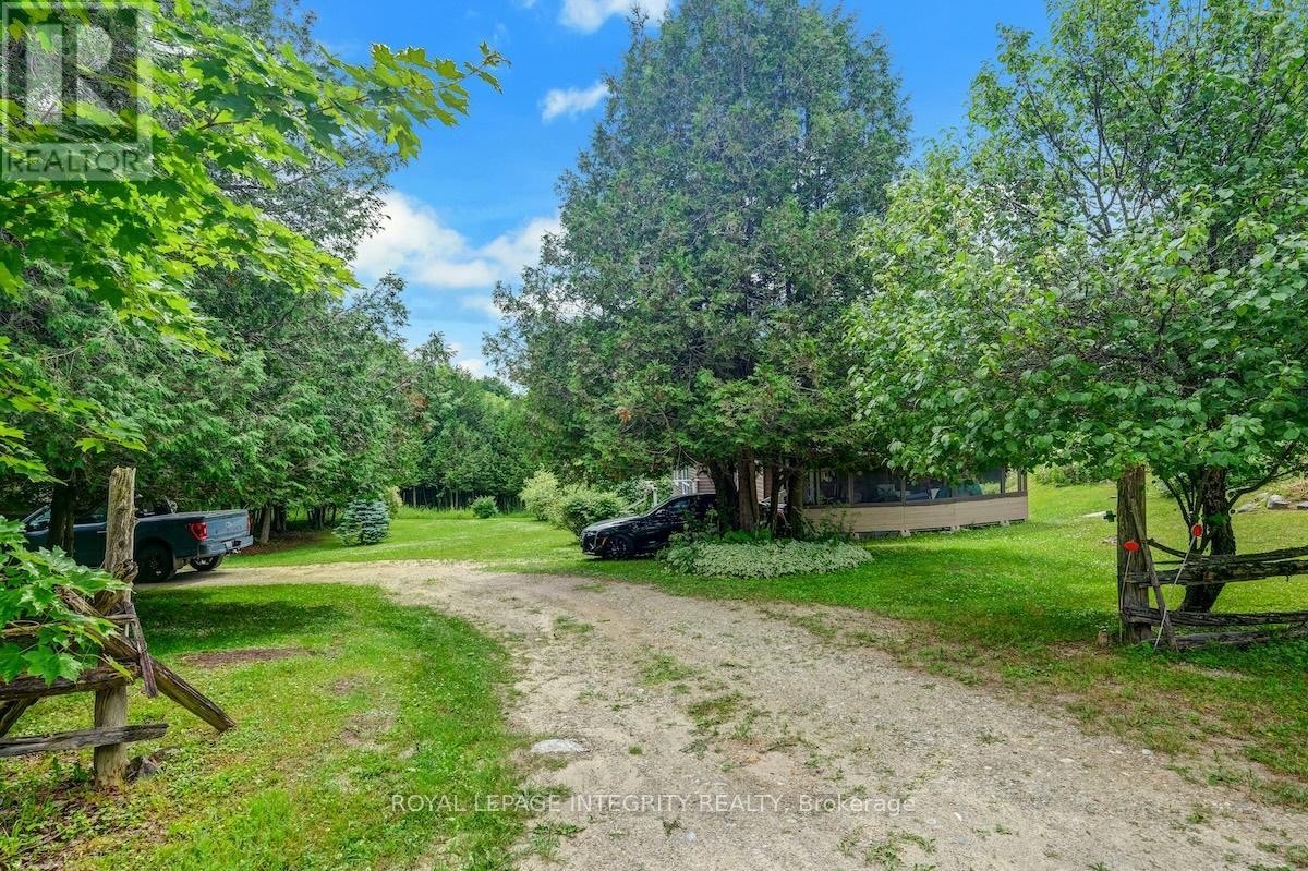 












865 CON 10 CONCESSION

,
Lanark Highlands,




Ontario
K0G1M0

