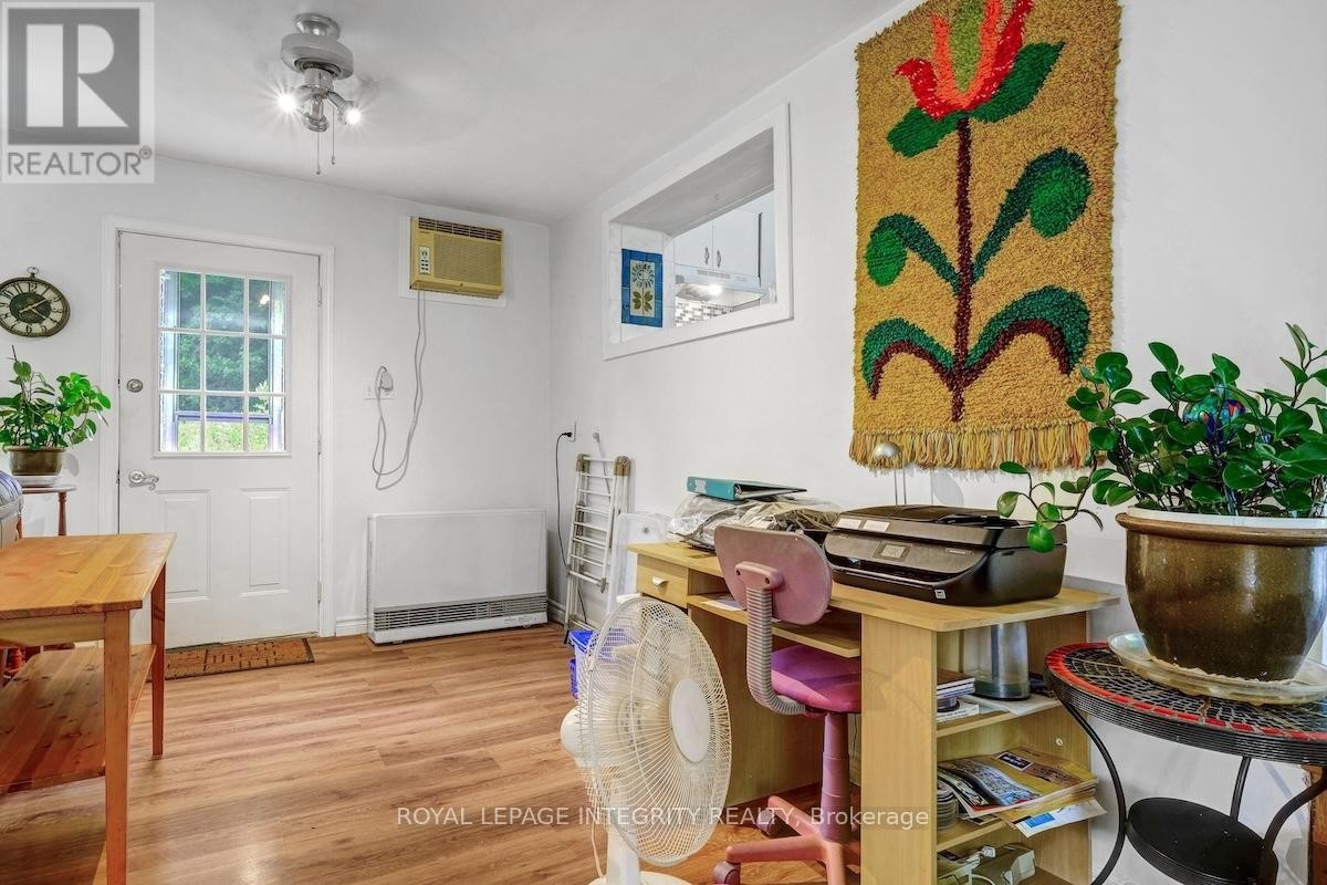 












865 CON 10 CONCESSION

,
Lanark Highlands,




Ontario
K0G1M0

