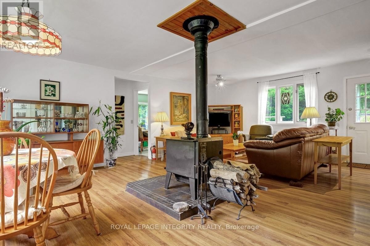 












865 CON 10 CONCESSION

,
Lanark Highlands,




Ontario
K0G1M0

