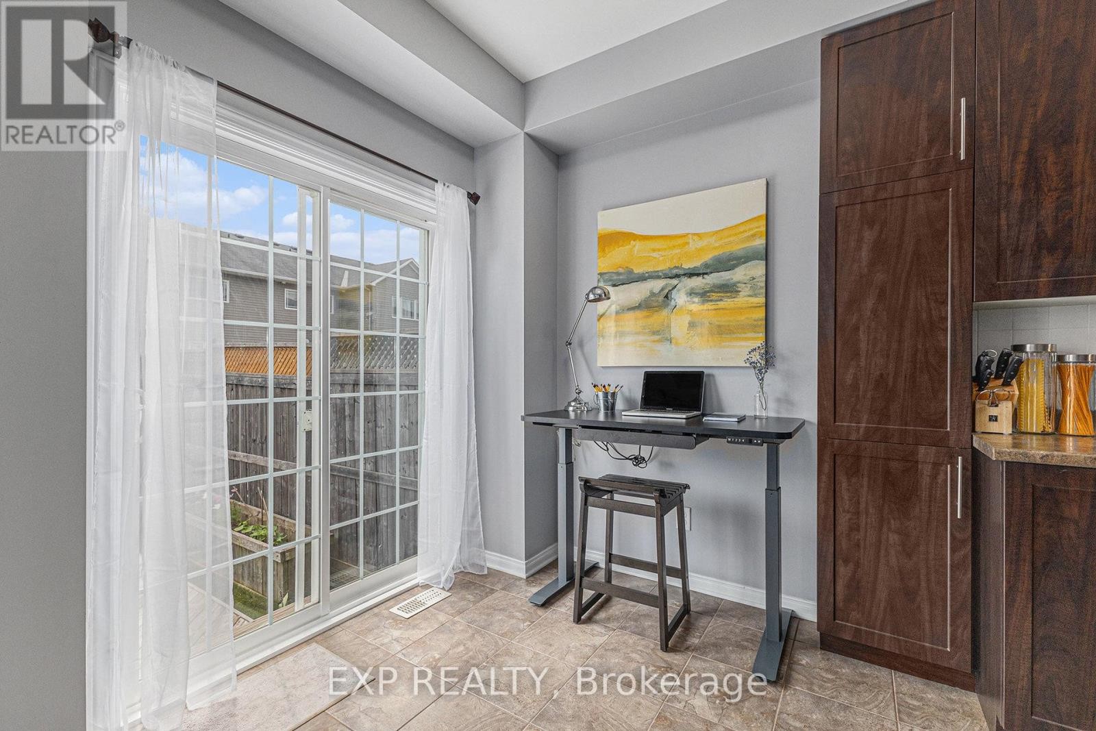 












841 TABARET STREET

,
Ottawa,




Ontario
K2M0E7

