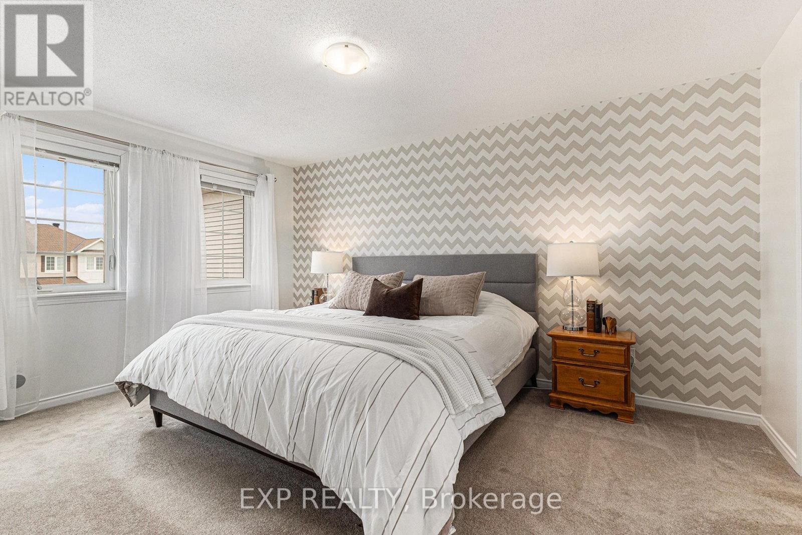 












841 TABARET STREET

,
Ottawa,




Ontario
K2M0E7

