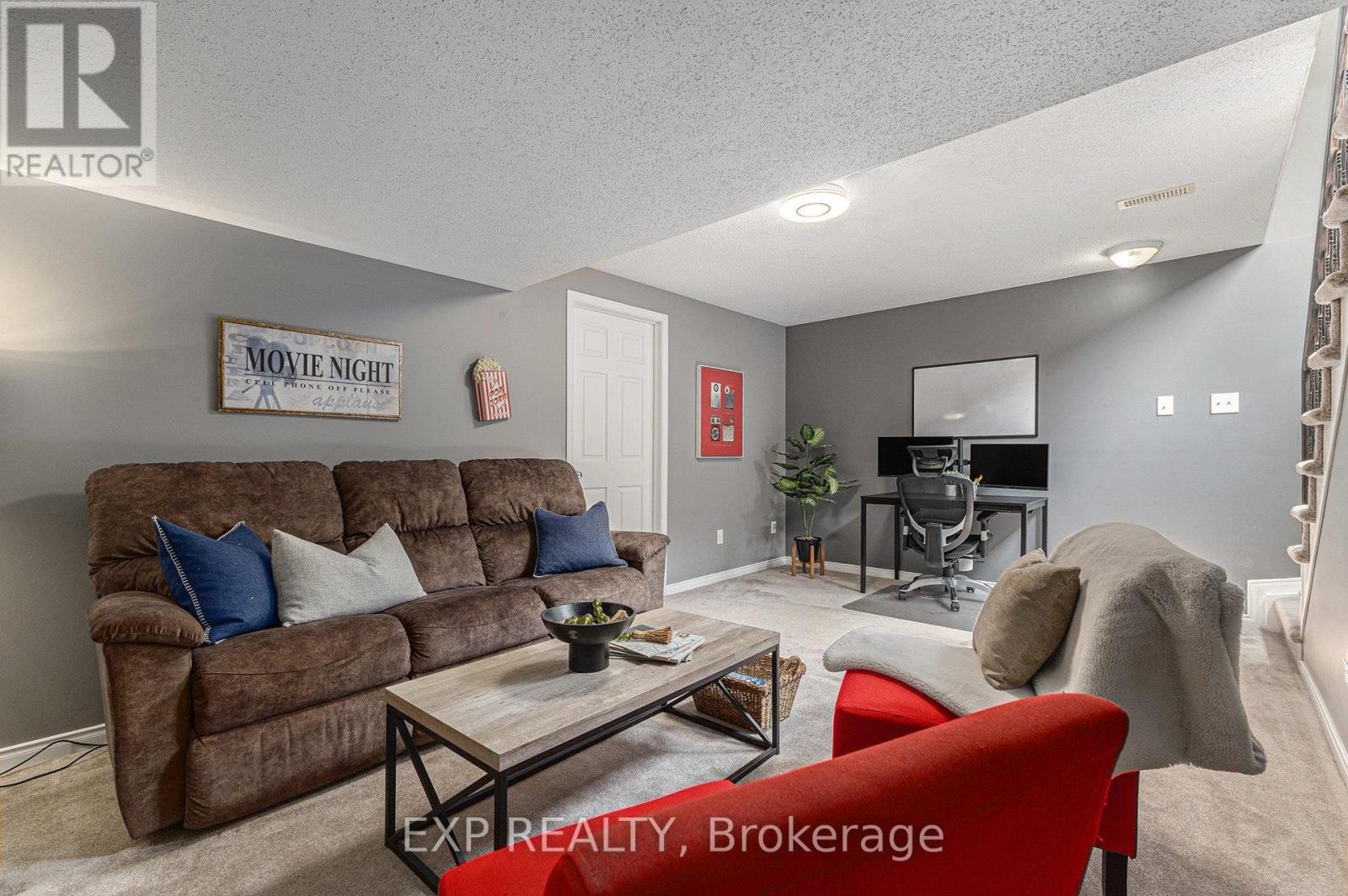 












841 TABARET STREET

,
Ottawa,




Ontario
K2M0E7

