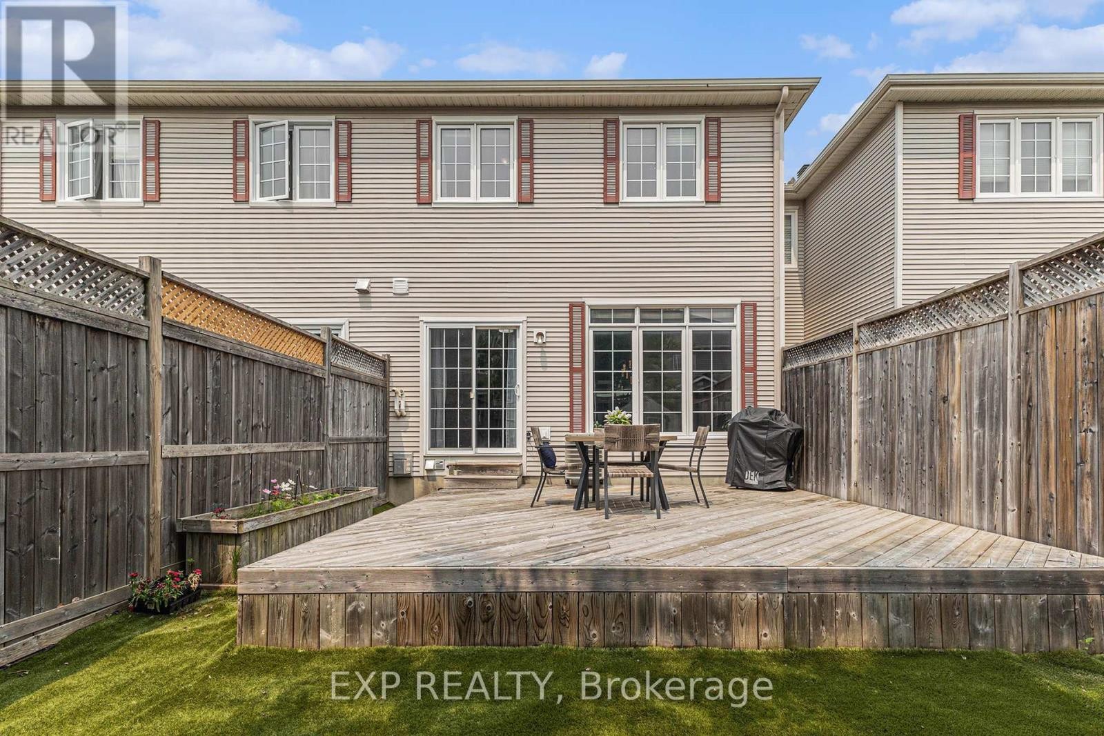 












841 TABARET STREET

,
Ottawa,




Ontario
K2M0E7

