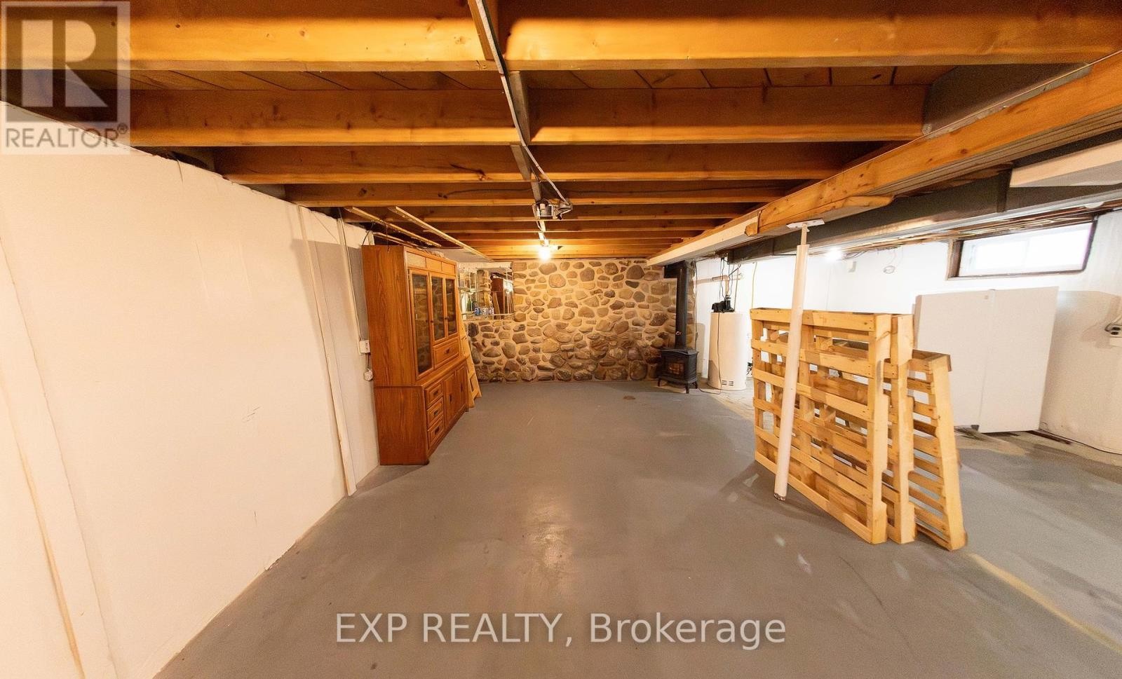 












84 KENYON STREET E

,
North Glengarry,




Ontario
K0C1A0

