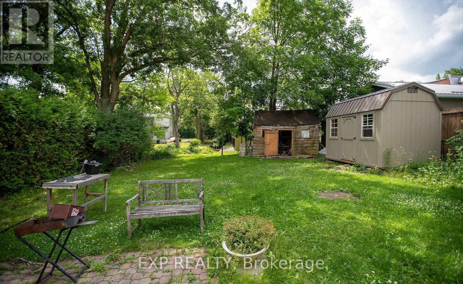 












84 KENYON STREET E

,
North Glengarry,




Ontario
K0C1A0

