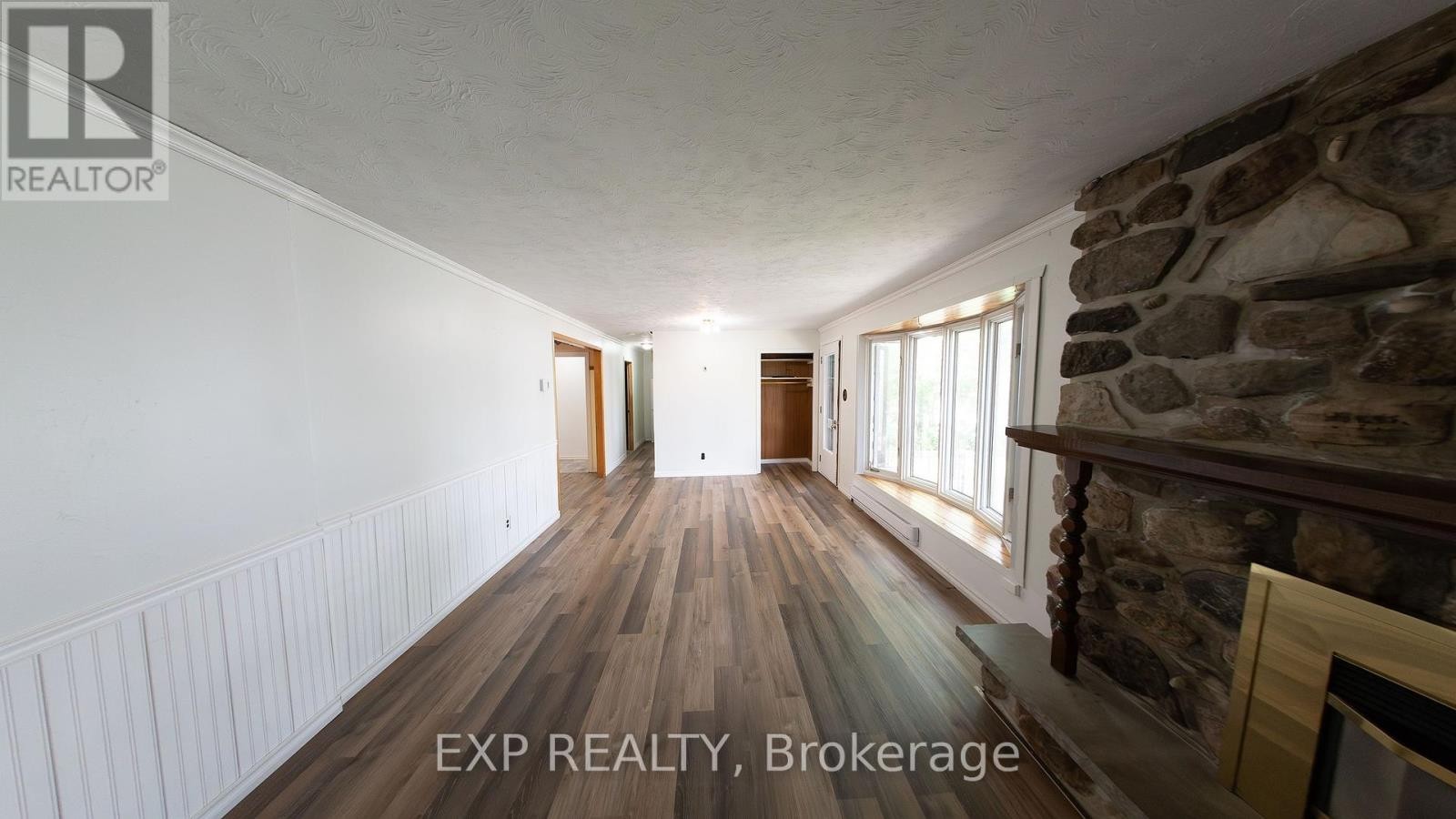 












84 KENYON STREET E

,
North Glengarry,




Ontario
K0C1A0

