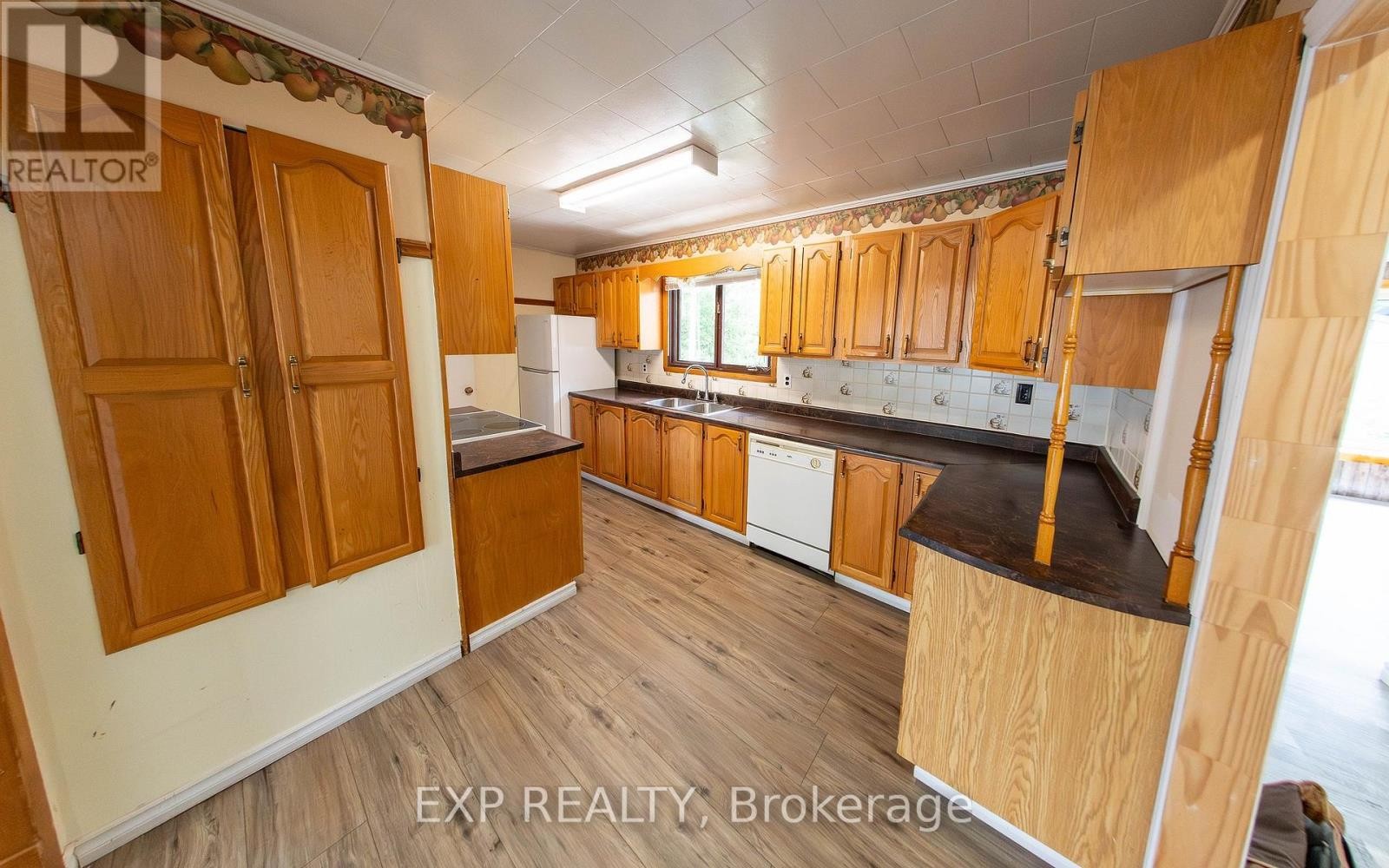 












84 KENYON STREET E

,
North Glengarry,




Ontario
K0C1A0

