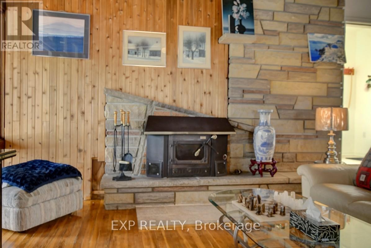 












2986 BEAMAN LANE

,
Ottawa,




Ontario
K0G1J0

