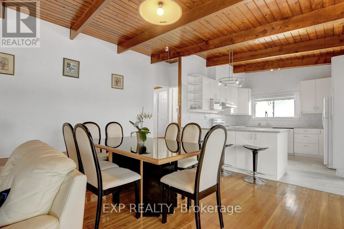 












2986 BEAMAN LANE

,
Ottawa,




Ontario
K0G1J0

