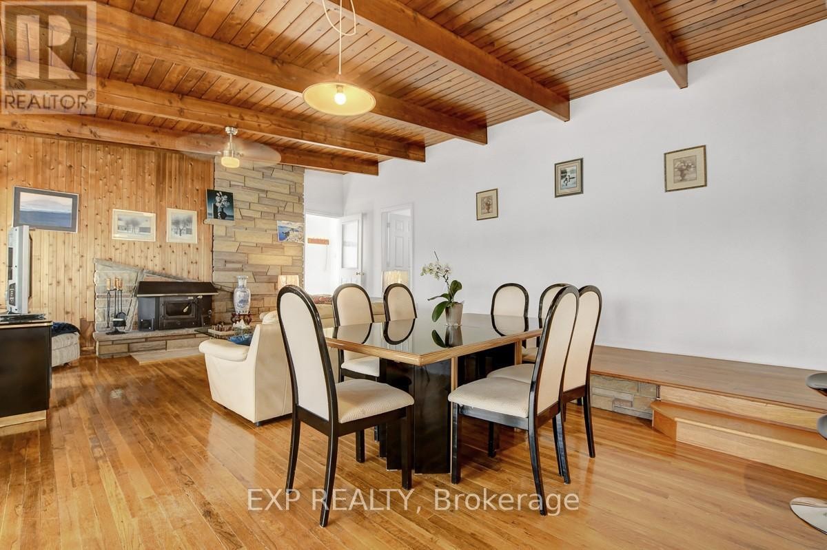 












2986 BEAMAN LANE

,
Ottawa,




Ontario
K0G1J0

