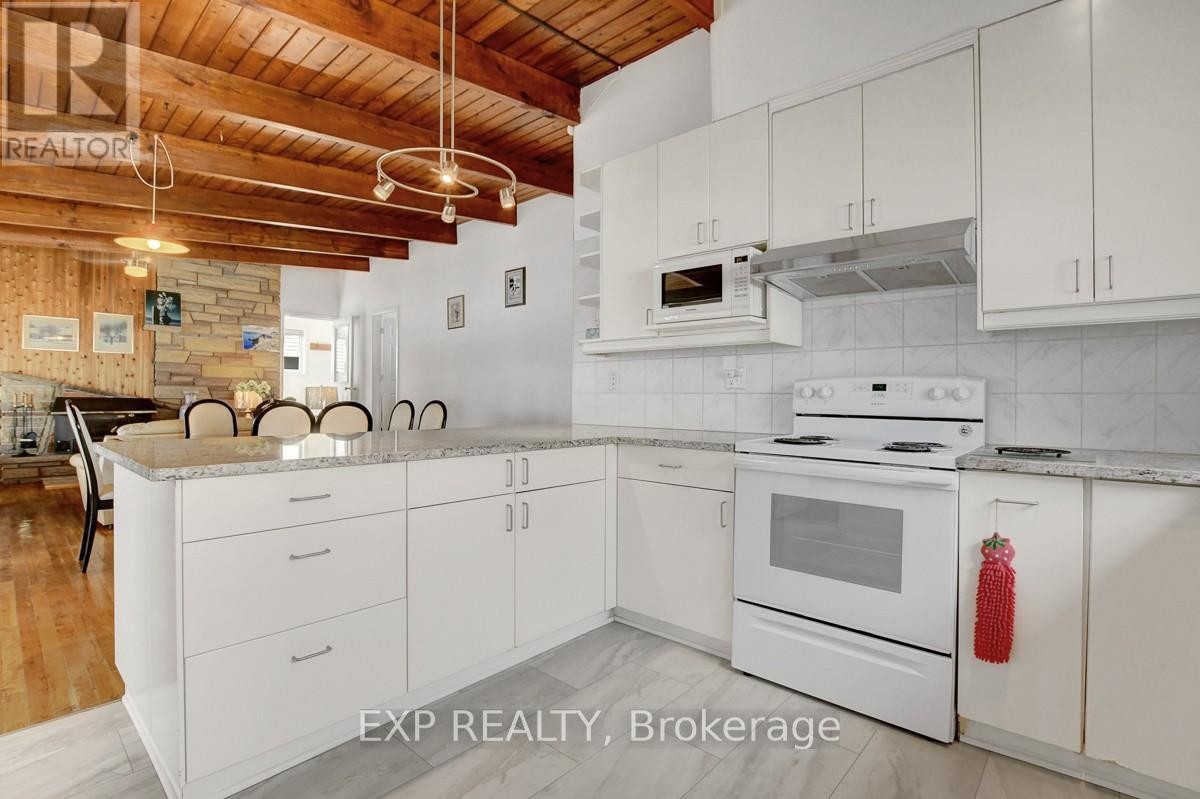 












2986 BEAMAN LANE

,
Ottawa,




Ontario
K0G1J0

