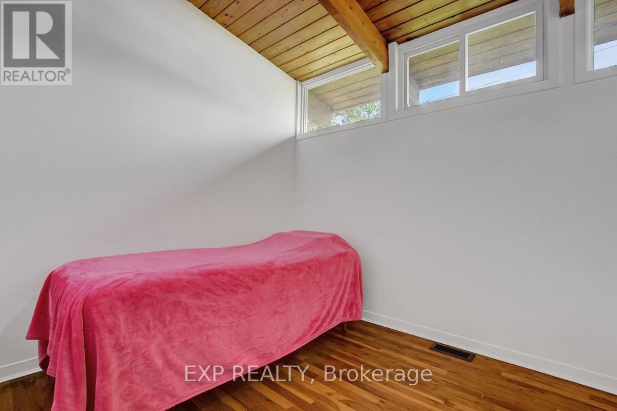 












2986 BEAMAN LANE

,
Ottawa,




Ontario
K0G1J0

