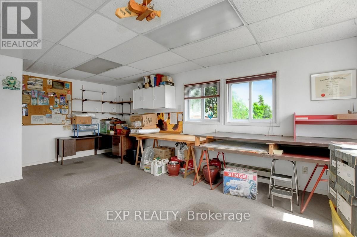 












2986 BEAMAN LANE

,
Ottawa,




Ontario
K0G1J0

