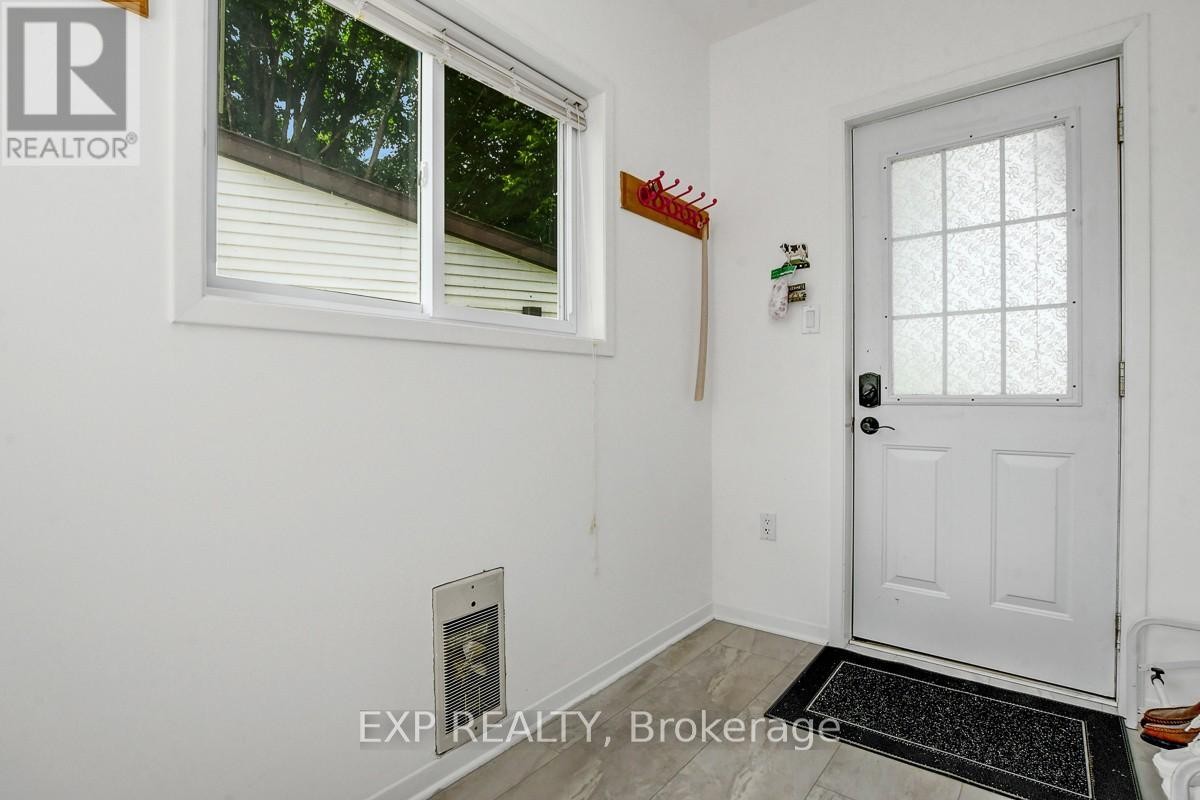 












2986 BEAMAN LANE

,
Ottawa,




Ontario
K0G1J0

