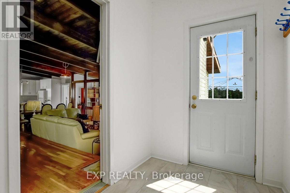 












2986 BEAMAN LANE

,
Ottawa,




Ontario
K0G1J0

