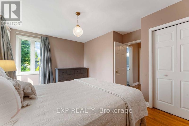 












6 LYALL STREET

,
Ottawa,




Ontario
K2E5G6

