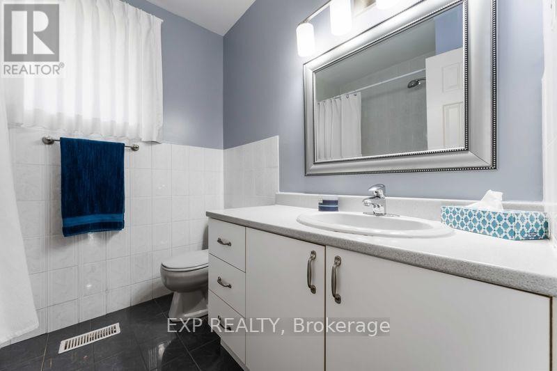 












6 LYALL STREET

,
Ottawa,




Ontario
K2E5G6

