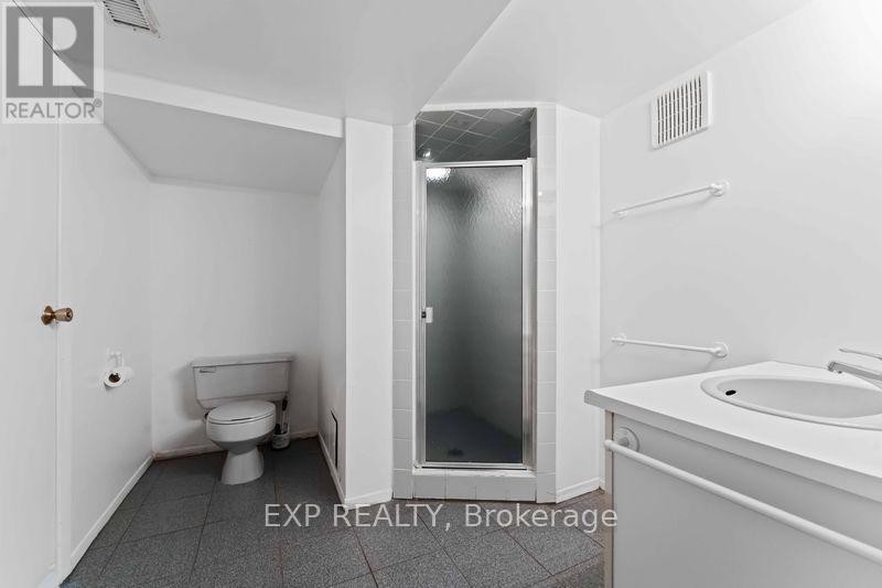 












6 LYALL STREET

,
Ottawa,




Ontario
K2E5G6

