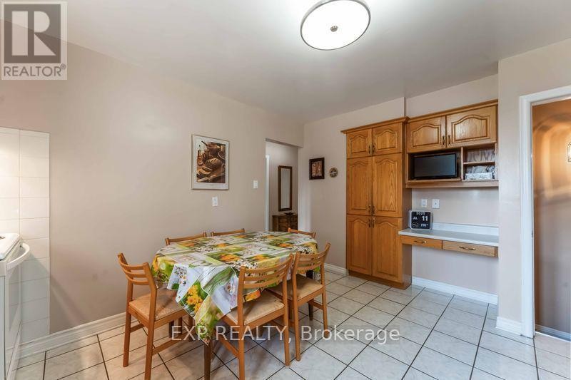 












6 LYALL STREET

,
Ottawa,




Ontario
K2E5G6

