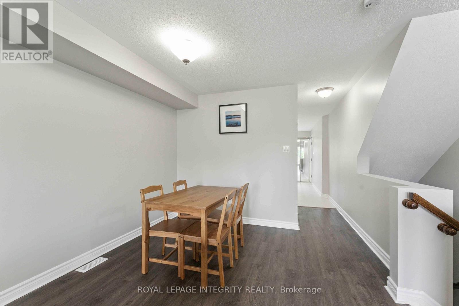 












A - 616 CHAPMAN MILLS DRIVE

,
Ottawa,




Ontario
K2J0V4

