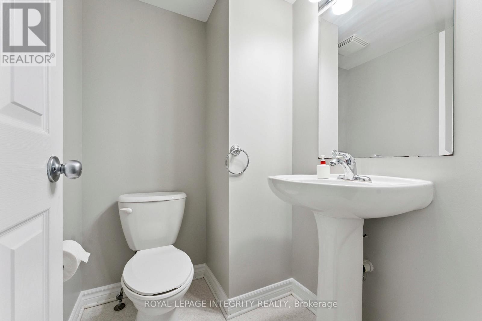 












A - 616 CHAPMAN MILLS DRIVE

,
Ottawa,




Ontario
K2J0V4

