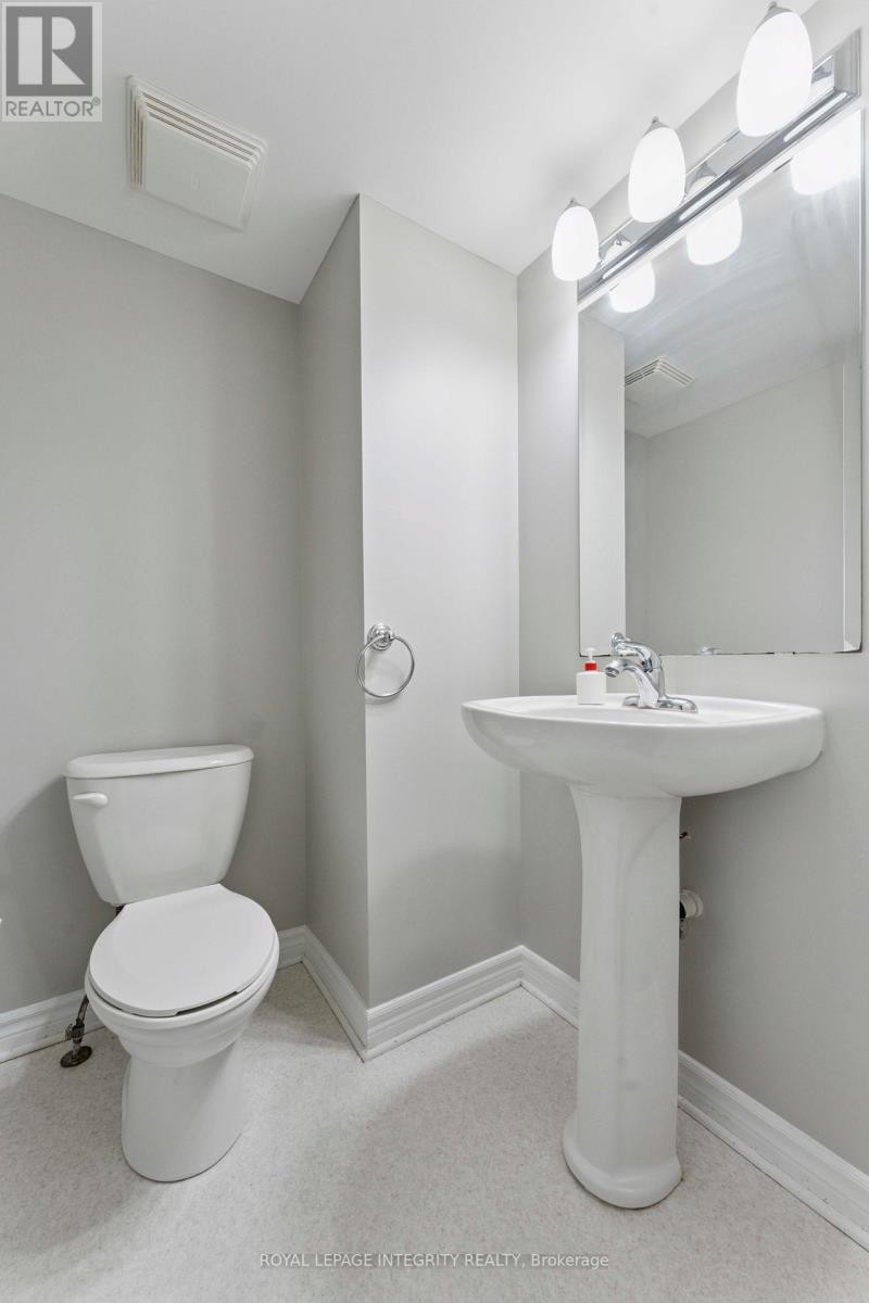 












A - 616 CHAPMAN MILLS DRIVE

,
Ottawa,




Ontario
K2J0V4

