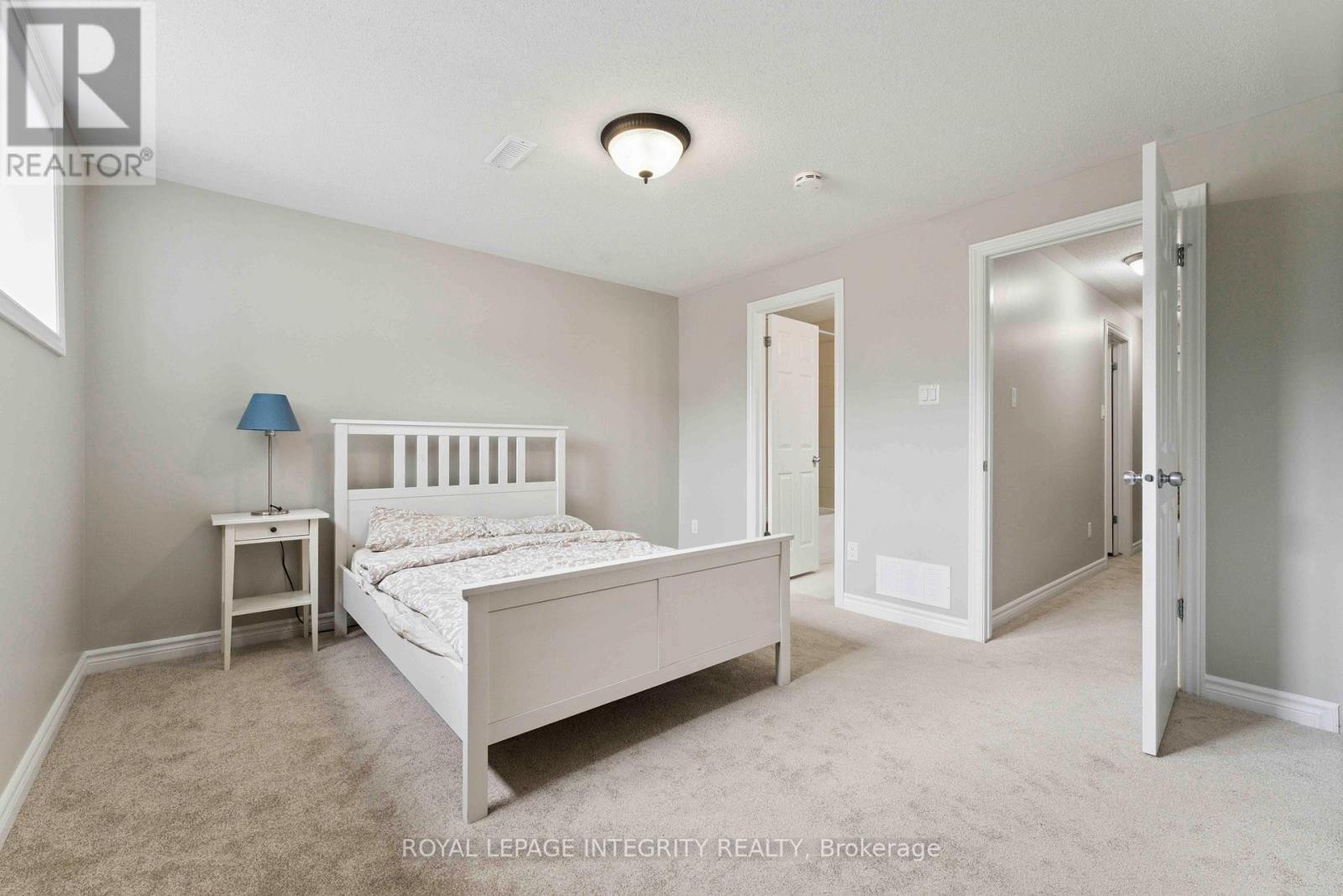 












A - 616 CHAPMAN MILLS DRIVE

,
Ottawa,




Ontario
K2J0V4

