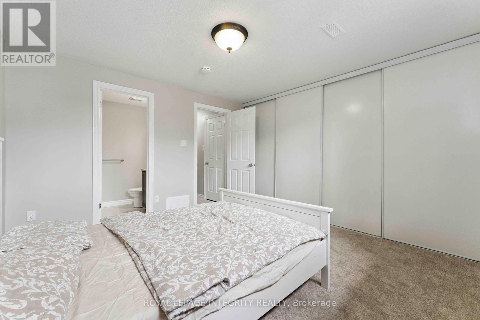 












A - 616 CHAPMAN MILLS DRIVE

,
Ottawa,




Ontario
K2J0V4

