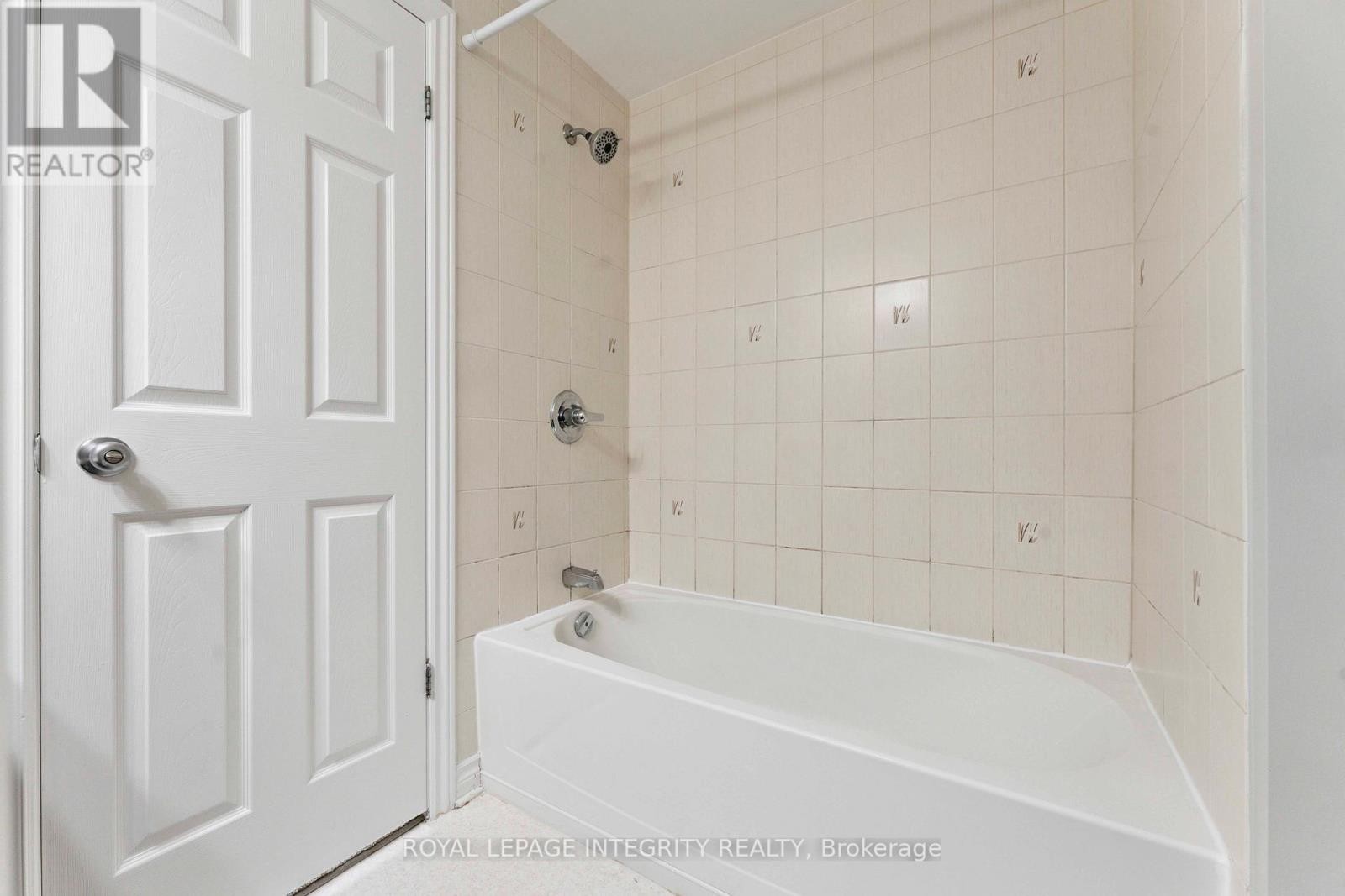 












A - 616 CHAPMAN MILLS DRIVE

,
Ottawa,




Ontario
K2J0V4

