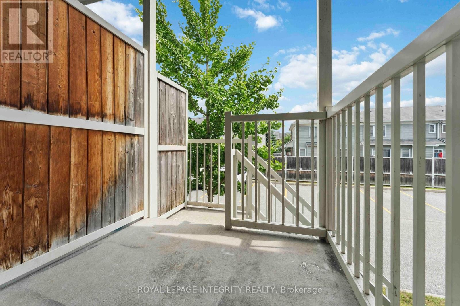 












A - 616 CHAPMAN MILLS DRIVE

,
Ottawa,




Ontario
K2J0V4

