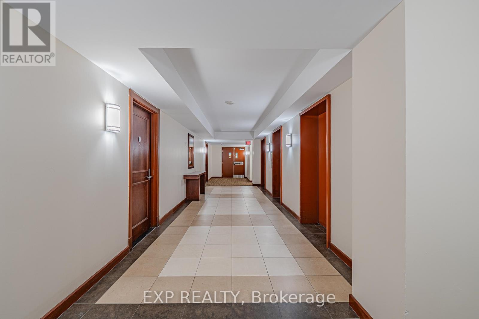 












302 - 200 RIDEAU STREET

,
Ottawa,




Ontario
K1N5Y1

