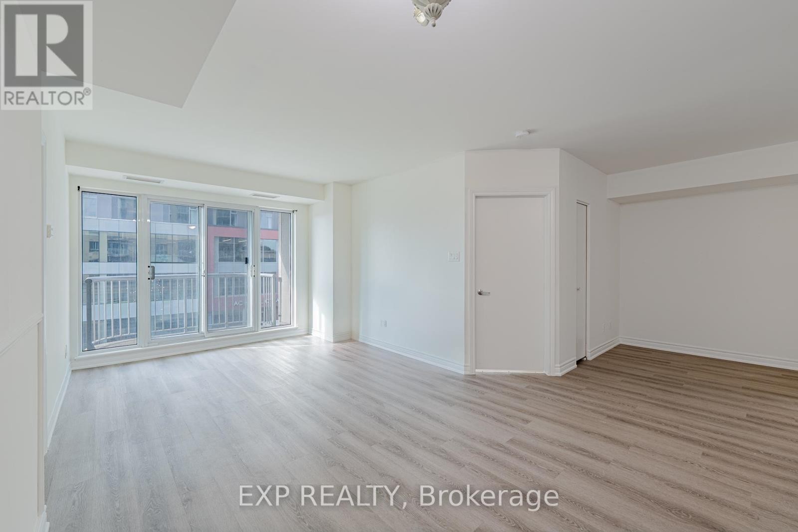 












302 - 200 RIDEAU STREET

,
Ottawa,




Ontario
K1N5Y1

