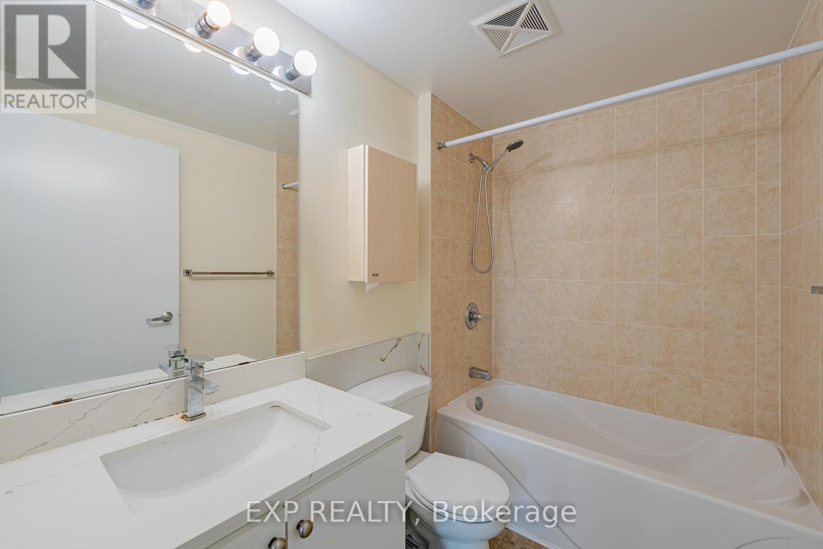 












302 - 200 RIDEAU STREET

,
Ottawa,




Ontario
K1N5Y1

