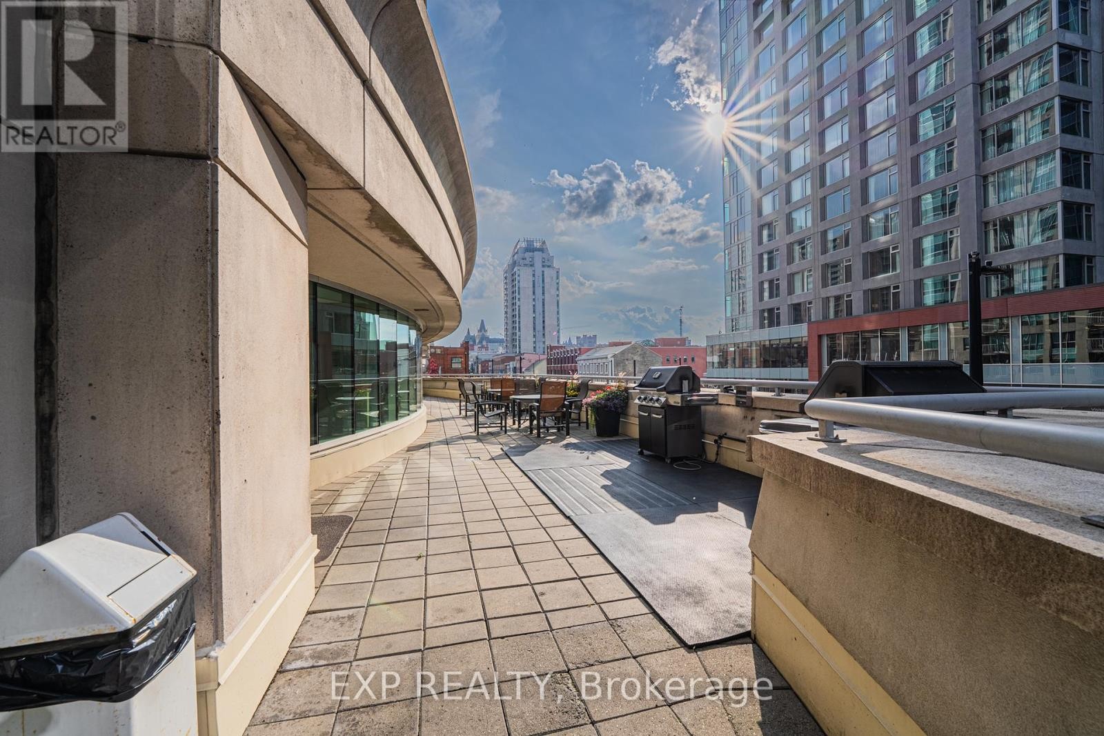 












302 - 200 RIDEAU STREET

,
Ottawa,




Ontario
K1N5Y1

