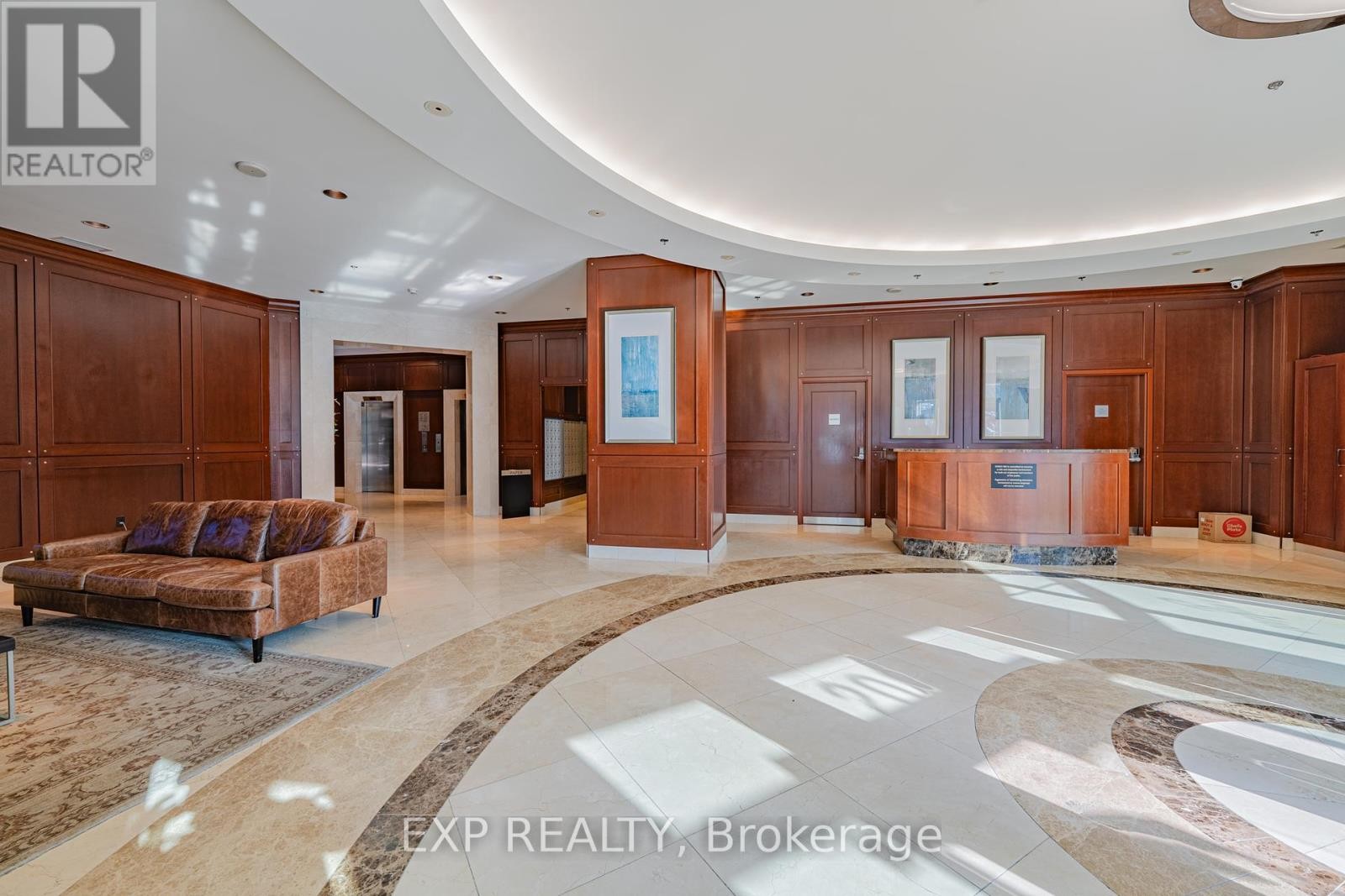 












302 - 200 RIDEAU STREET

,
Ottawa,




Ontario
K1N5Y1

