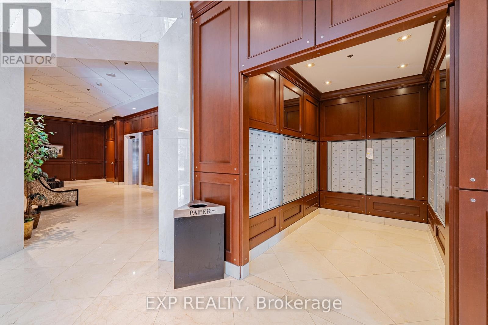 












302 - 200 RIDEAU STREET

,
Ottawa,




Ontario
K1N5Y1

