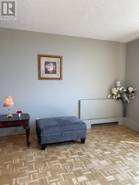 












2006 - 2625 REGINA STREET

,
Ottawa,




Ontario
K2B5W8

