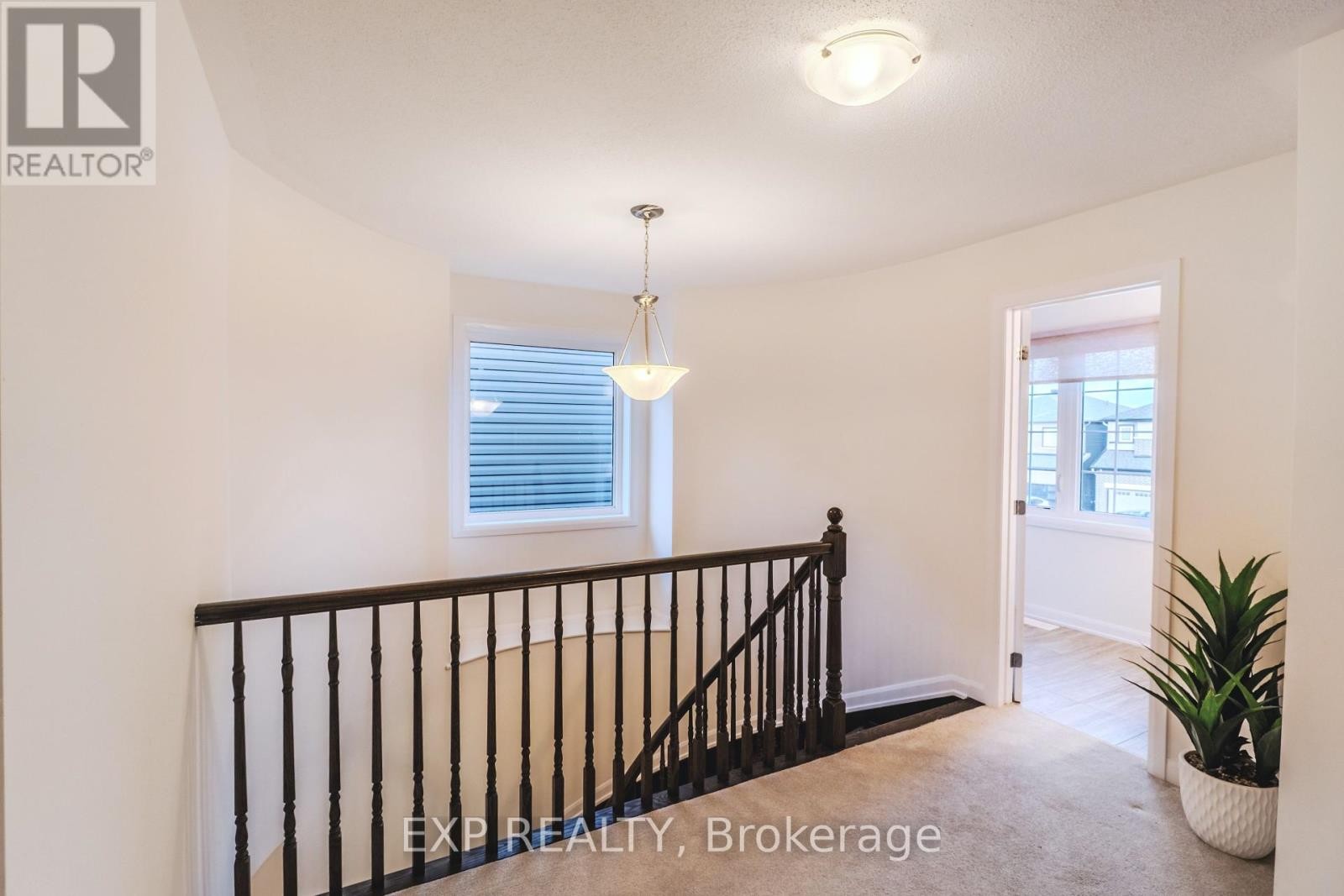 












818 CAPPAMORE DRIVE

,
Ottawa,




Ontario
K2J6V6

