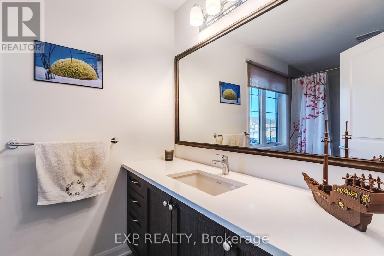 












818 CAPPAMORE DRIVE

,
Ottawa,




Ontario
K2J6V6

