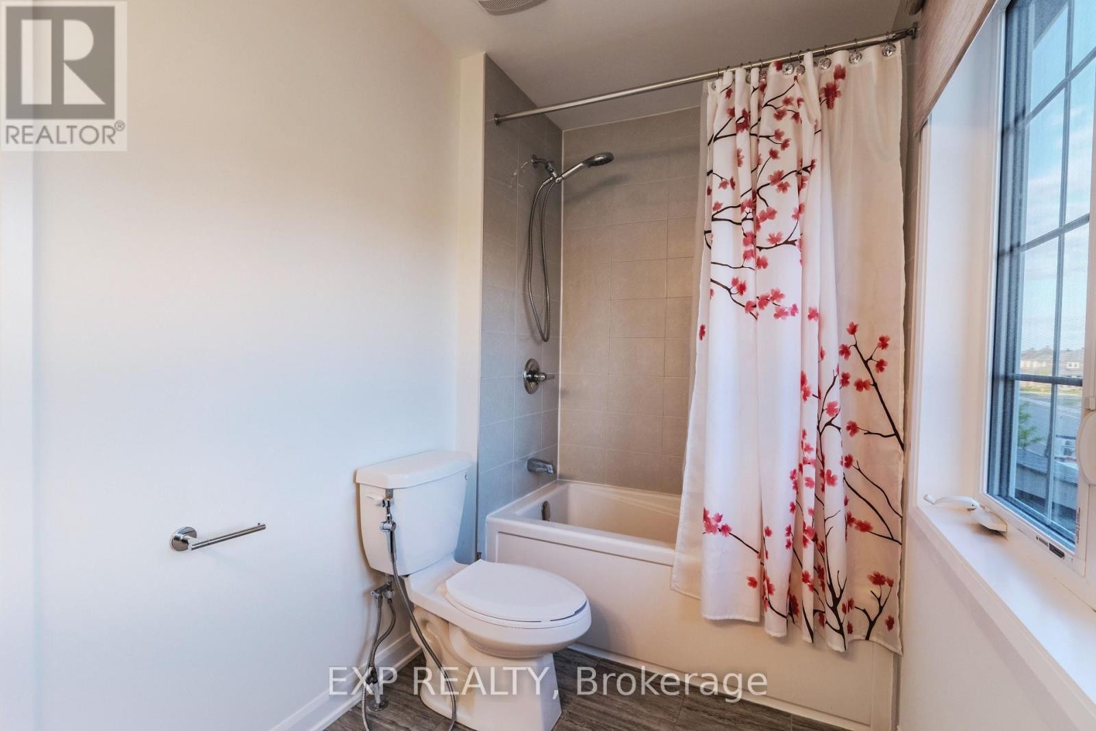 












818 CAPPAMORE DRIVE

,
Ottawa,




Ontario
K2J6V6

