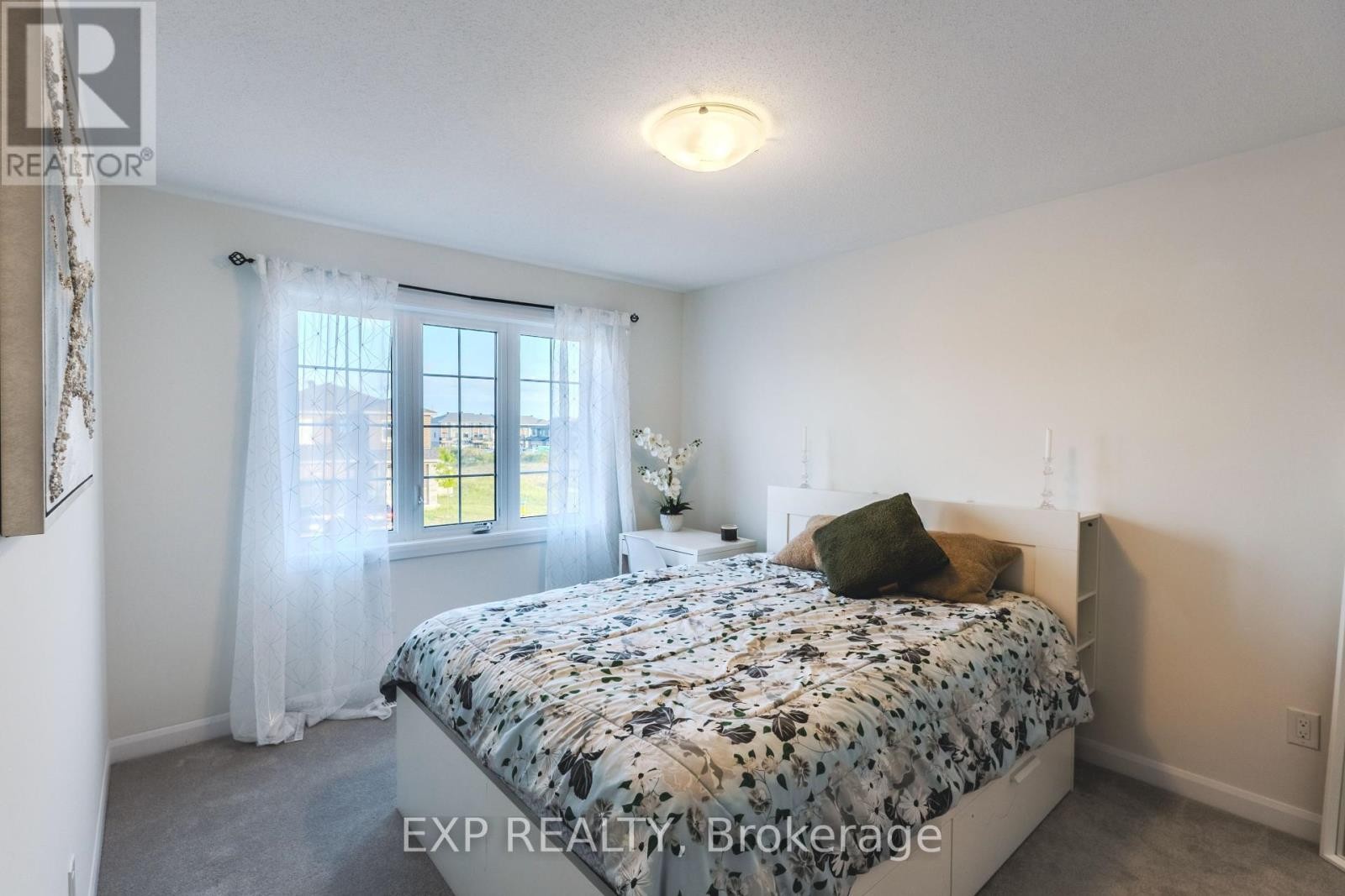 












818 CAPPAMORE DRIVE

,
Ottawa,




Ontario
K2J6V6

