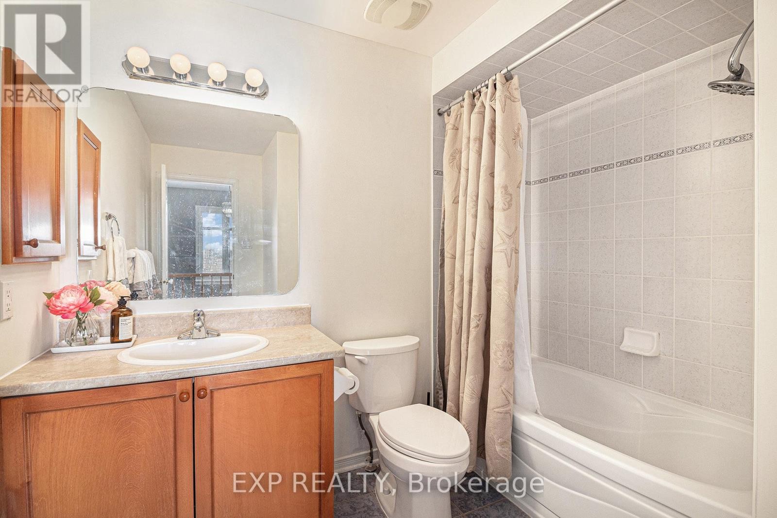 












258 TRAIL SIDE CIRCLE

,
Ottawa,




Ontario
K4A5B5


