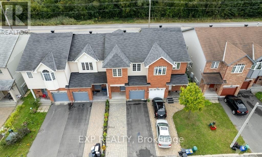 












282 MACOUN CIRCLE

,
Ottawa,




Ontario
K1T0H9

