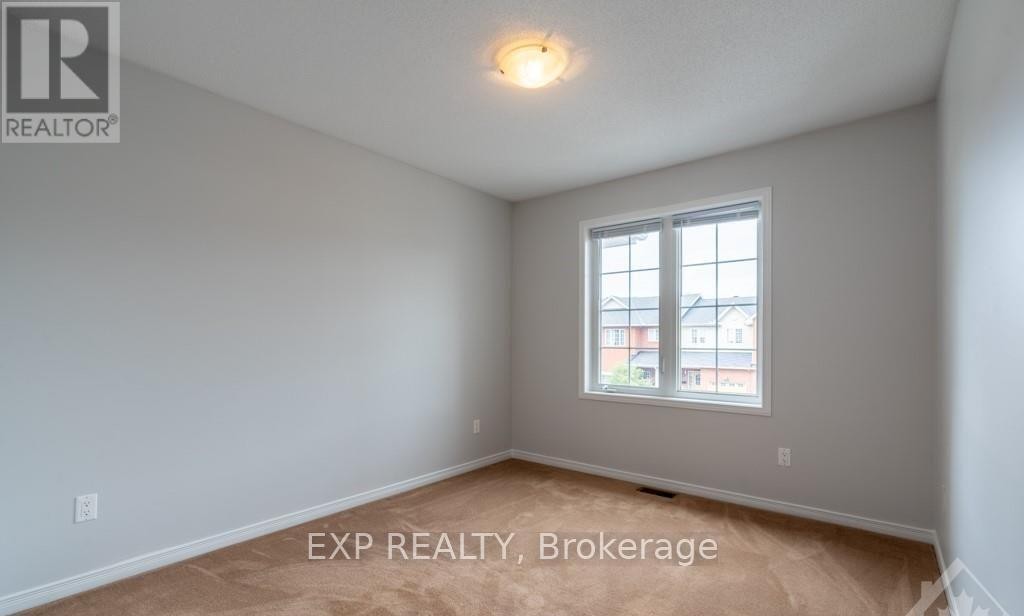 












282 MACOUN CIRCLE

,
Ottawa,




Ontario
K1T0H9


