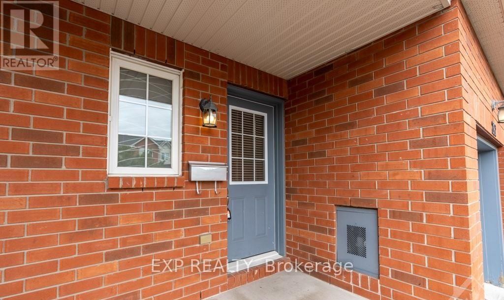 












282 MACOUN CIRCLE

,
Ottawa,




Ontario
K1T0H9

