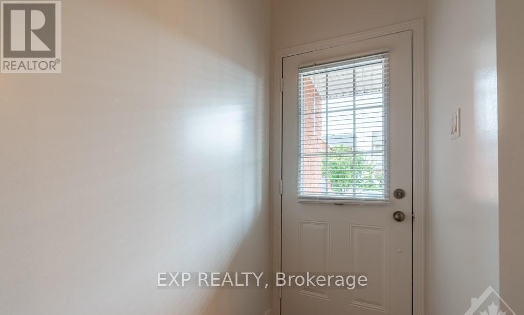 












282 MACOUN CIRCLE

,
Ottawa,




Ontario
K1T0H9

