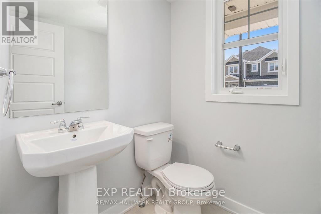 












1027 SHOWMAN STREET

,
Ottawa,




Ontario
K0A2Z0

